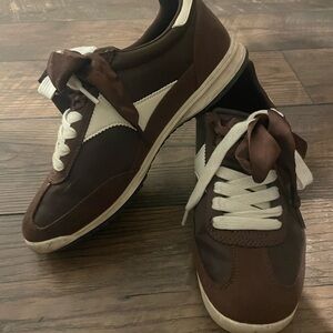 Brown and White Ribbon Lace Women’s Sneakers